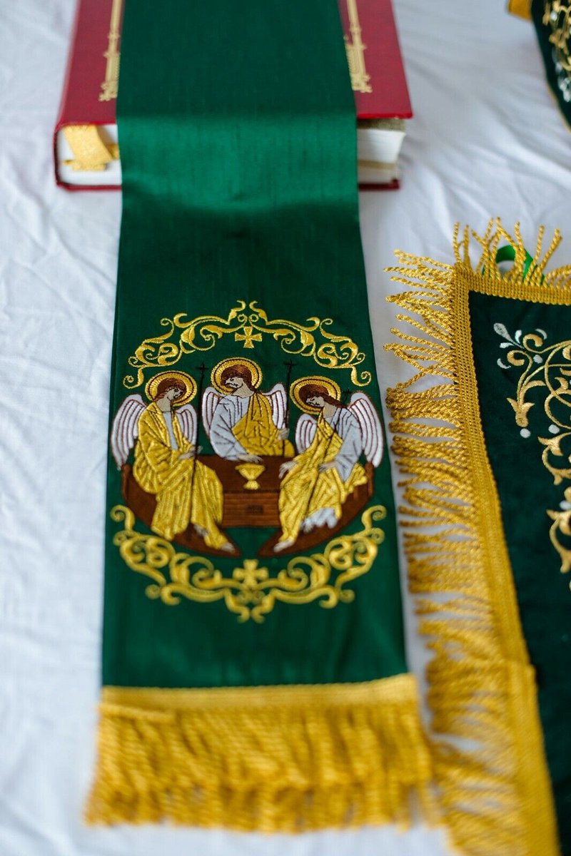Holy Trinity Velvet &amp; Silk Chalice Cover Set — photo 2
