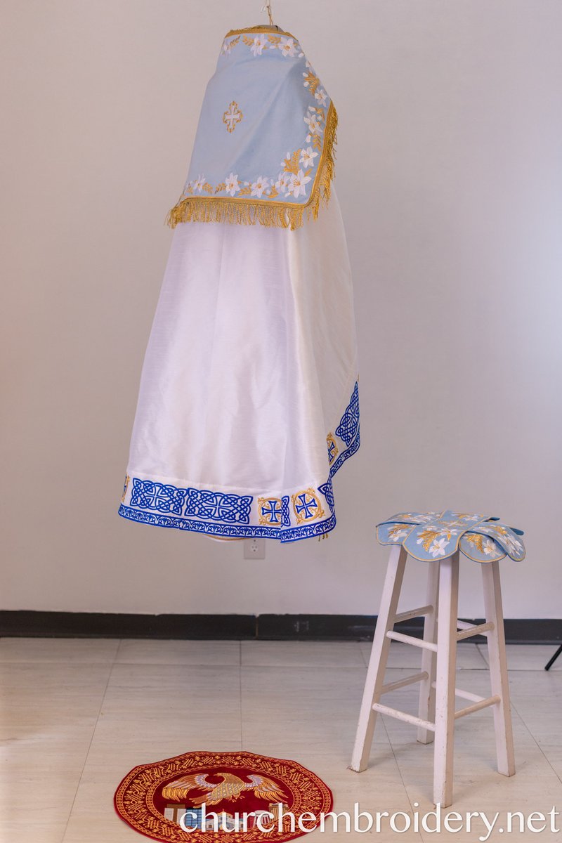 Serene Blue Chalice Cover Set with Embroidered Lilies &amp; Cross — photo 4