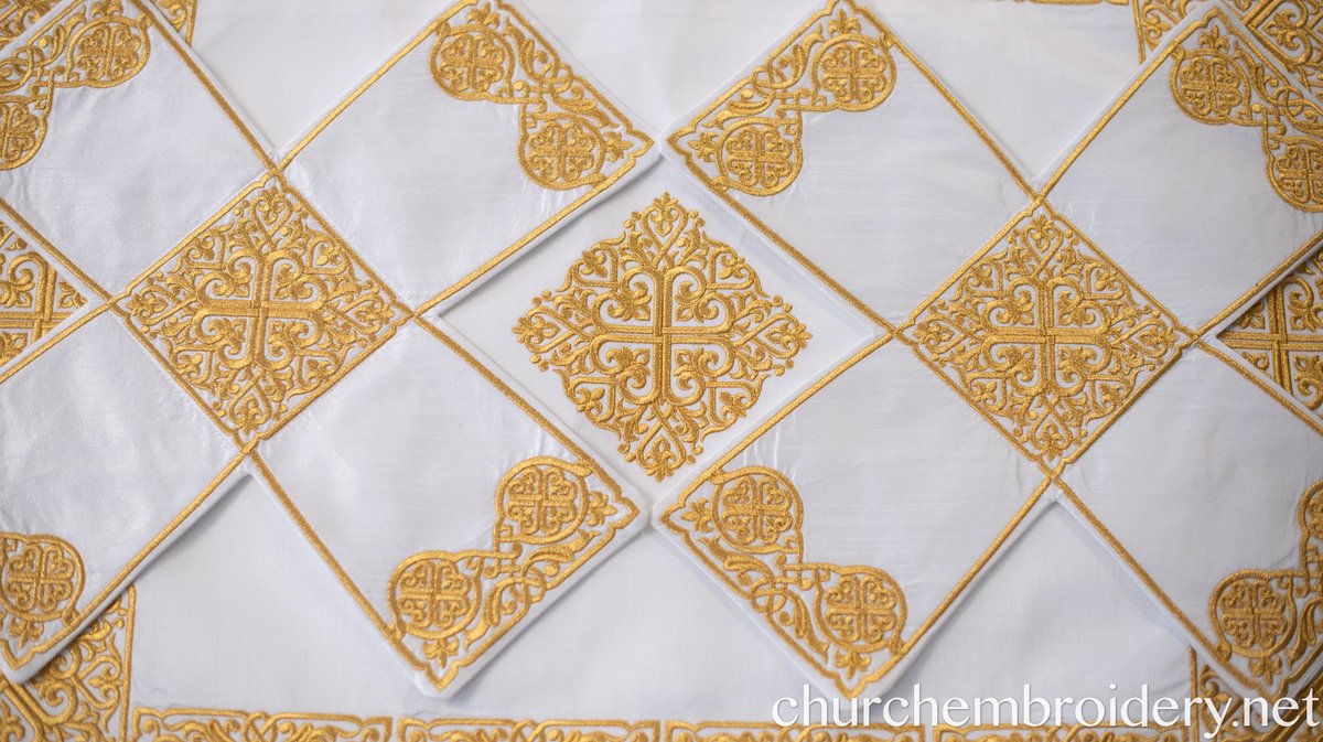 Embroidered White Chalice Covers Set in Dupioni Silk — photo 2
