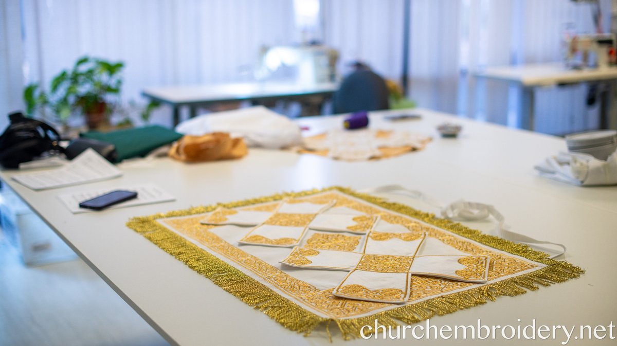 Chalice Covers Veils Set  White  Fully Embroidered for The Holy Gifts — photo 3