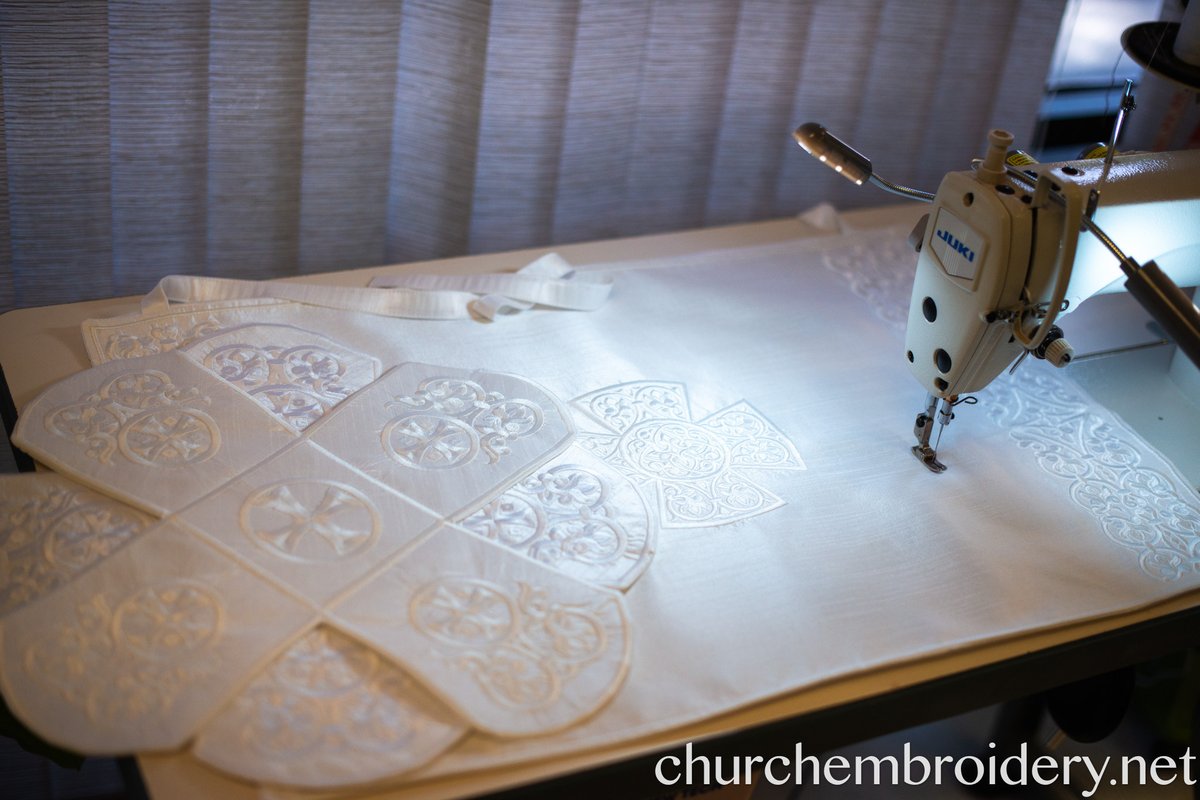Chalice Covers Veils Set  White  Fully Embroidered for The Holy Gifts — photo 4