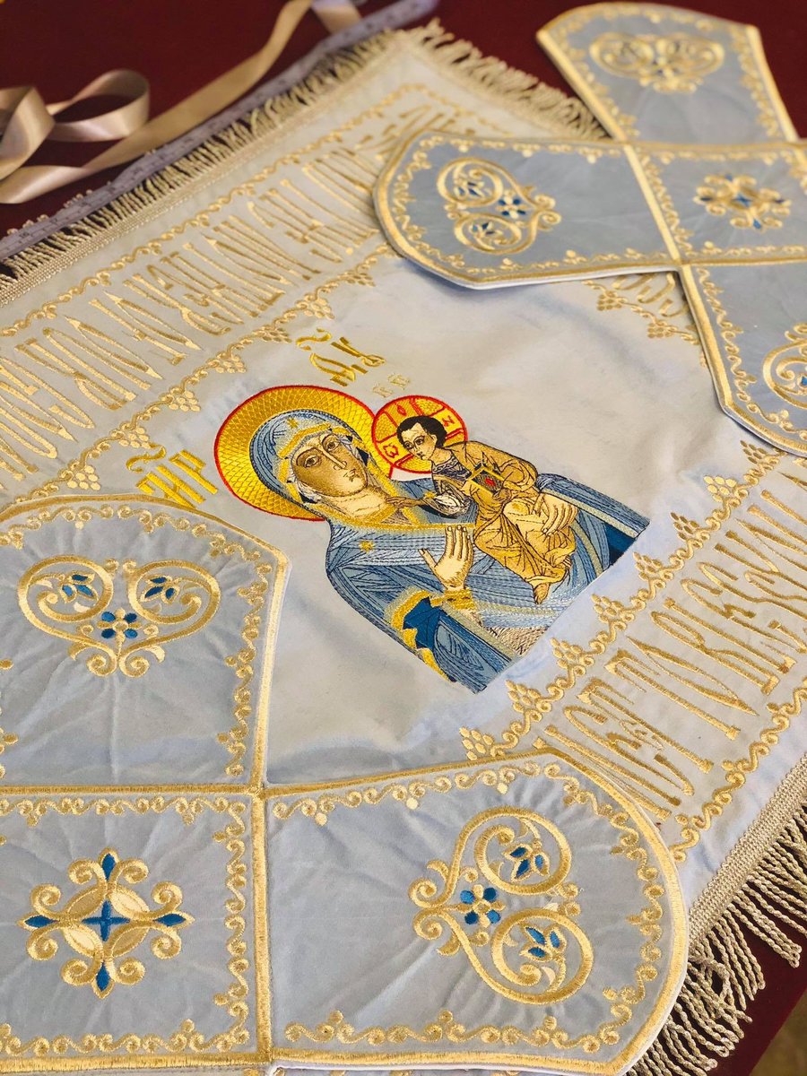 Elegant Blue Chalice Cover with Theotokos Embroidery — photo 2