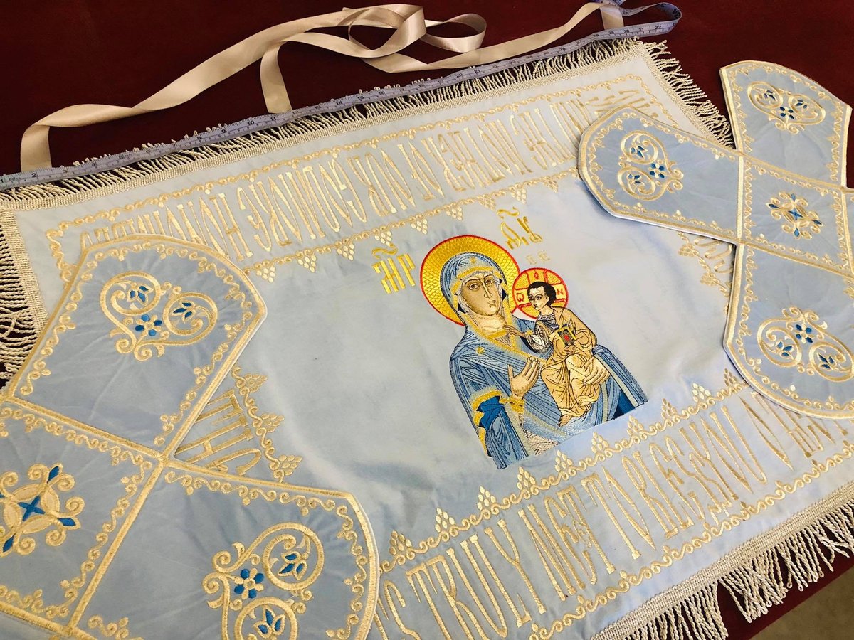 Elegant Blue Chalice Cover with Theotokos Embroidery — photo 3