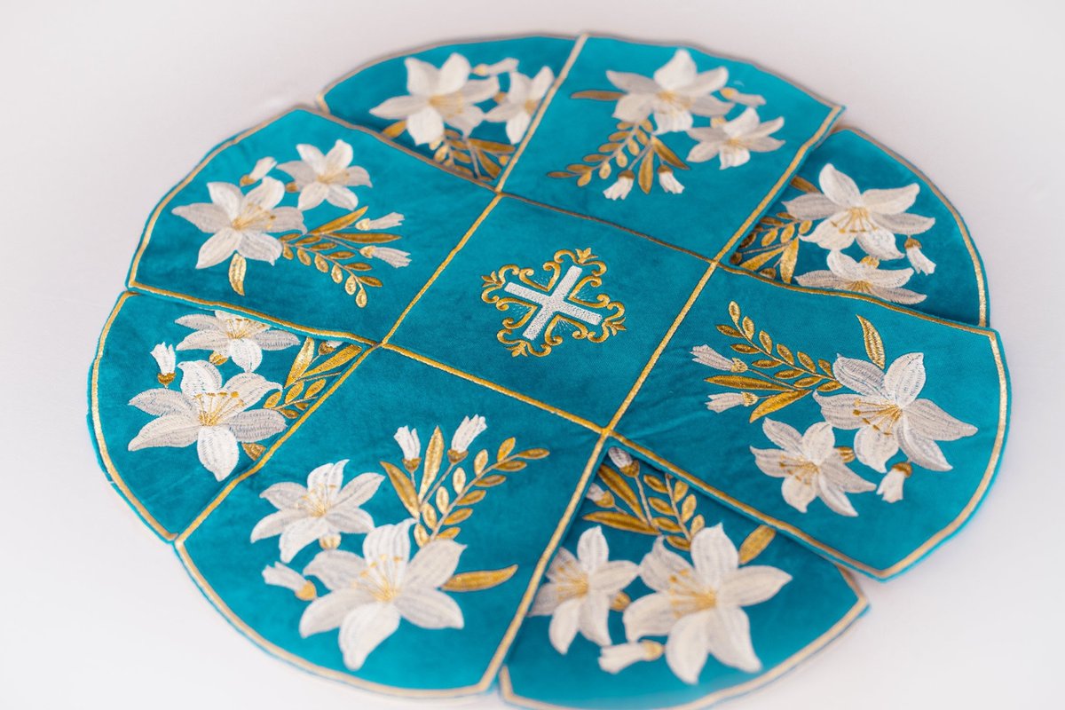 Embroidered Velvet Chalice Covers for Orthodox Parishes — photo 3