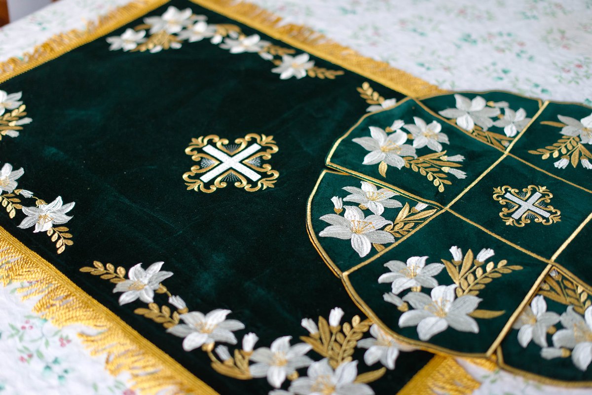 Embroidered Velvet Chalice Covers - Dark Green
