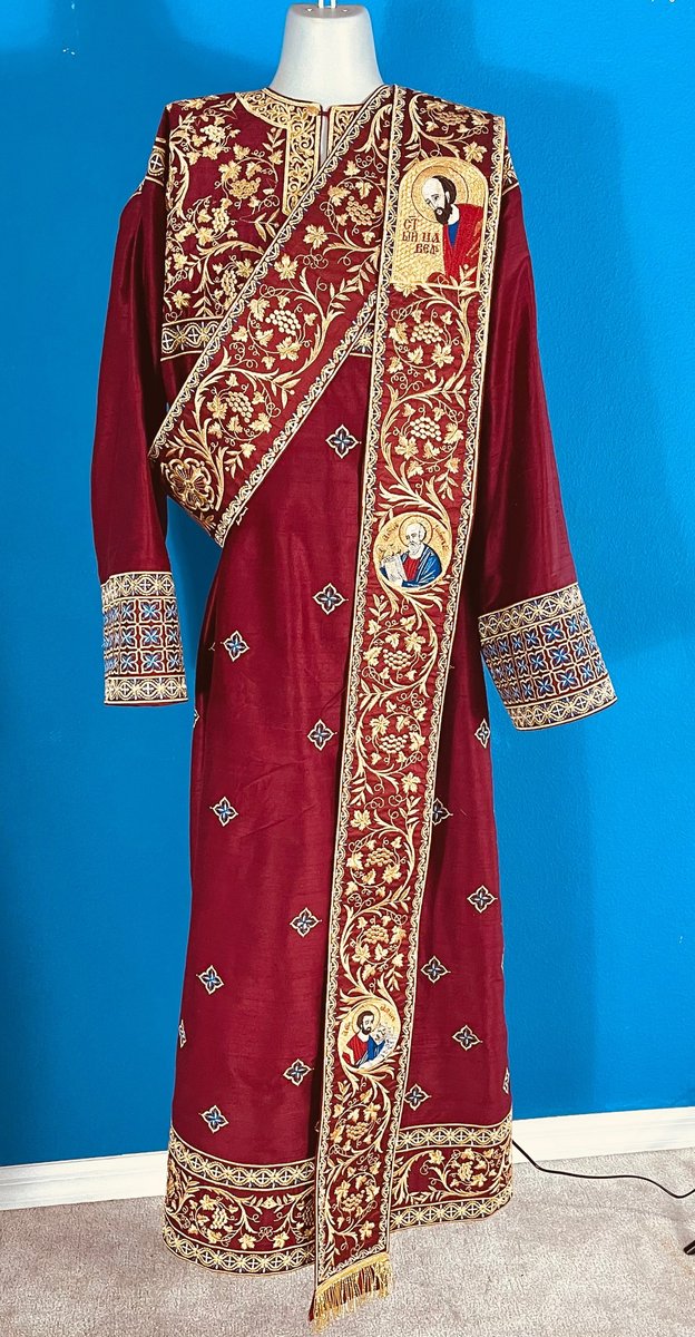 Dupioni Silk Deacon Vestments with Side Buttons — photo 3