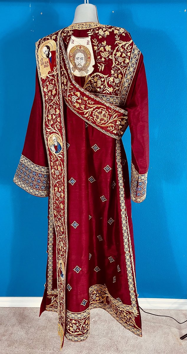 Dupioni Silk Deacon Vestments with Side Buttons — photo 7