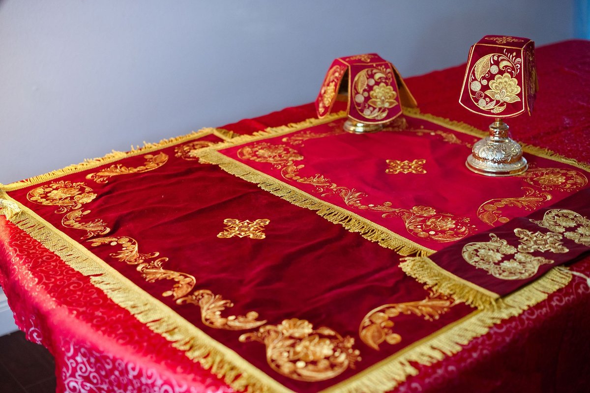 Embroidered Chalice covers, Gospel bookmark and Gospel cover — photo 3