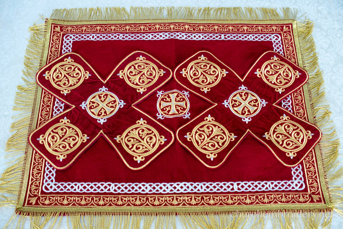 Embroidered Chalice covers, veils. — photo 2