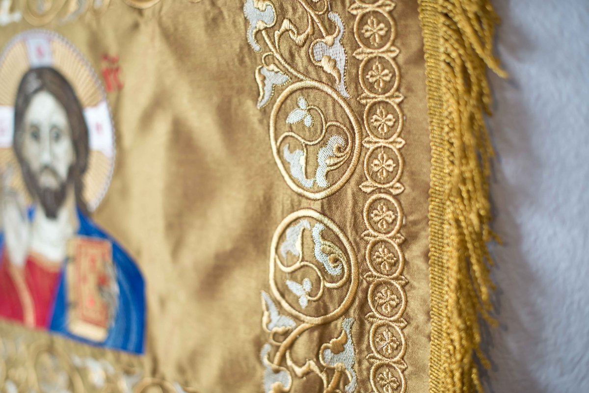 Embroidered Chalice covers, veils. Gold, with the Icon of Christ — photo 6