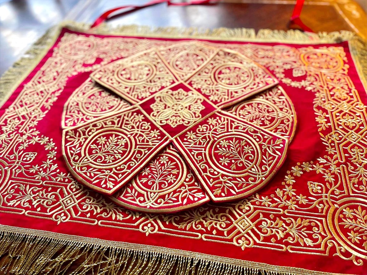Embroidered Chalice covers, veils. Red-gold — photo 2