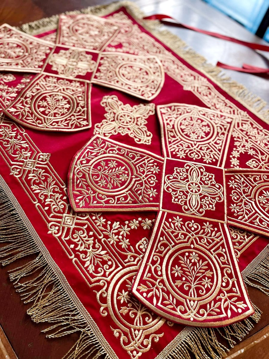 Embroidered Chalice covers, veils. Red-gold — photo 3