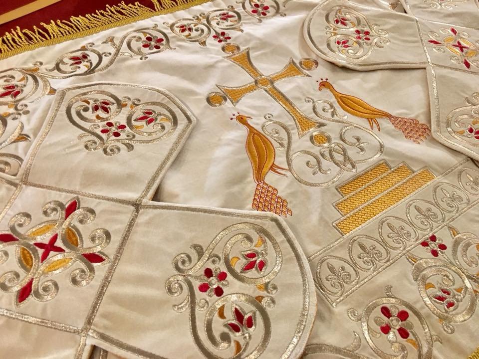 Embroidered Chalice covers, veils. White Color, cotton velvet — photo 4