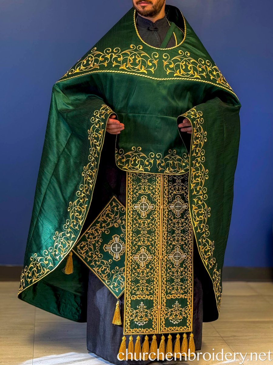 Embroidered Eastern Russian Orthodox Priest Vestments Set — Emerald Green-Gold — photo 4
