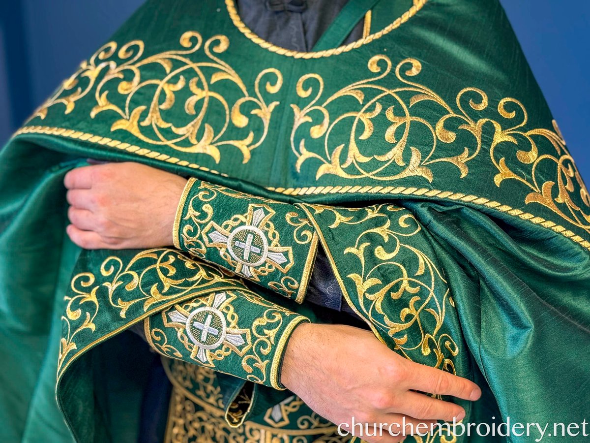 Embroidered Eastern Russian Orthodox Priest Vestments Set — Emerald Green-Gold