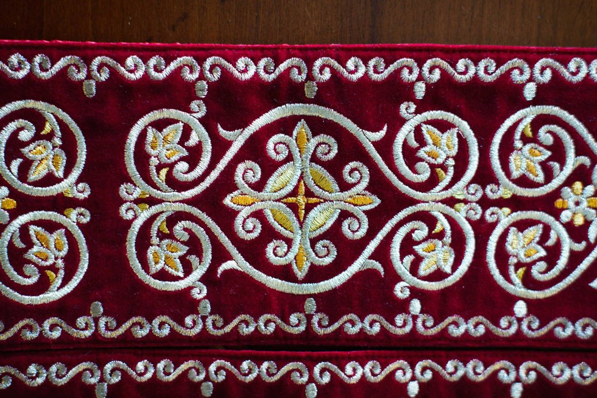 Embroidered Deacon Orarion &amp; Cuffs Set — photo 3
