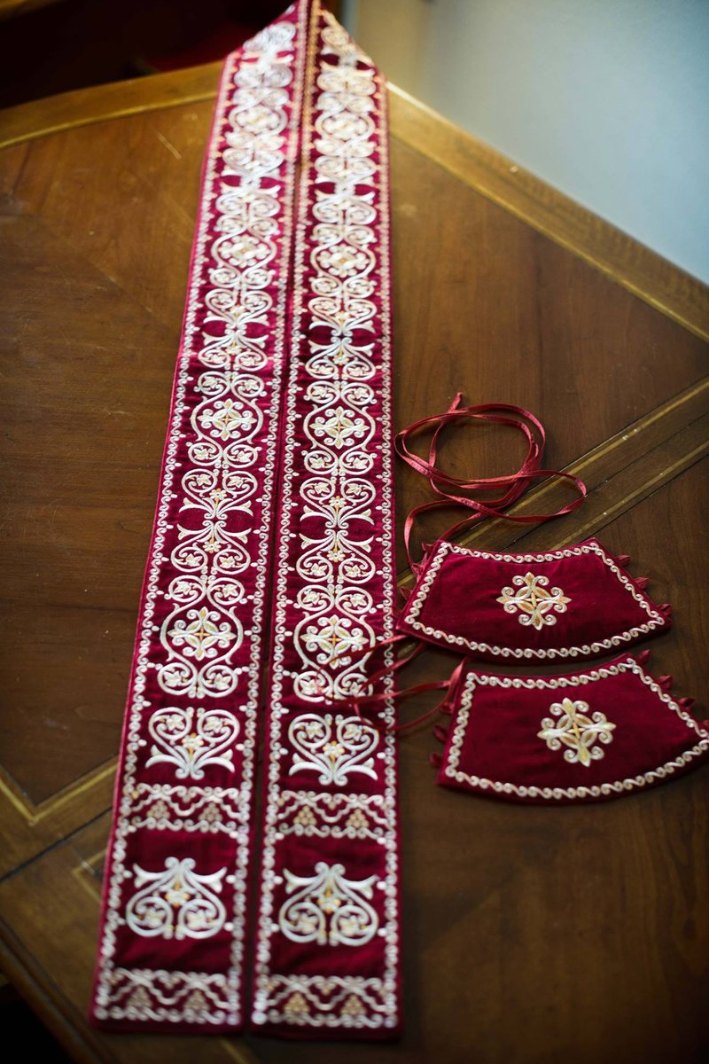 Embroidered Deacon Orarion &amp; Cuffs Set