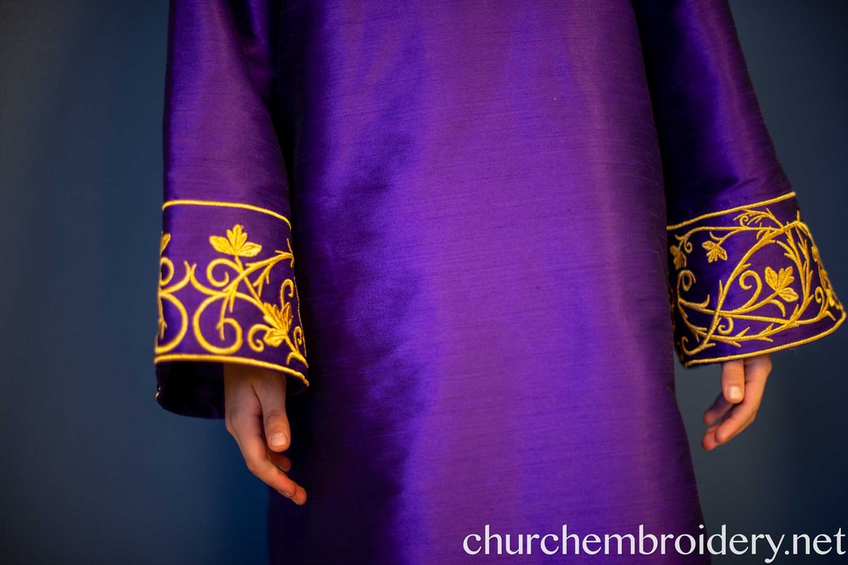 Fully Embroidered Altar Server Robes any color — photo 5