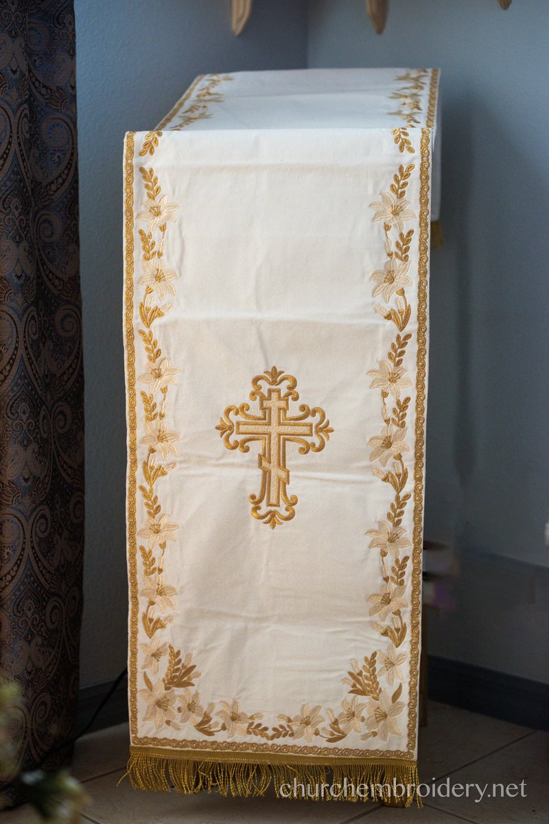 Custom Embroidered Analogian Cover with Lilies - 17x72" — photo 4