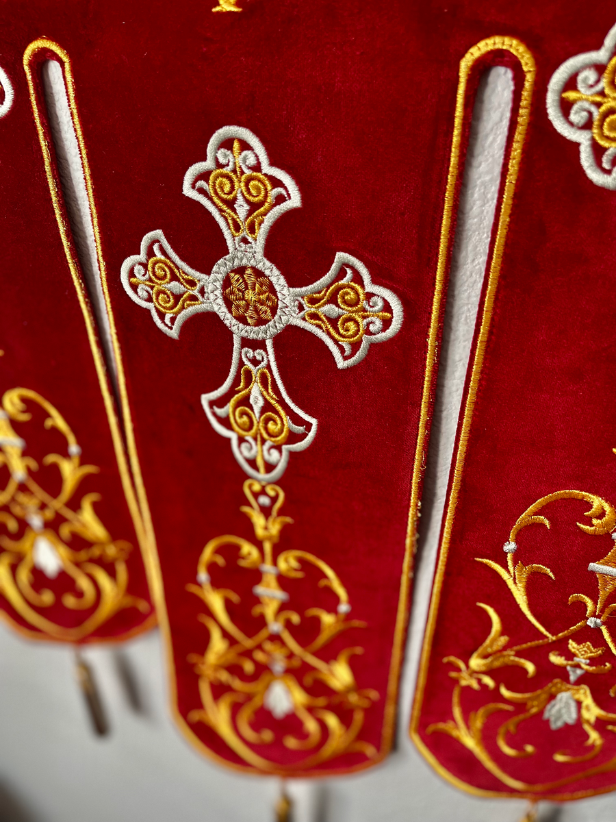 Velvet Cotton Good Shepherd Banner with Gold Threads — photo 3