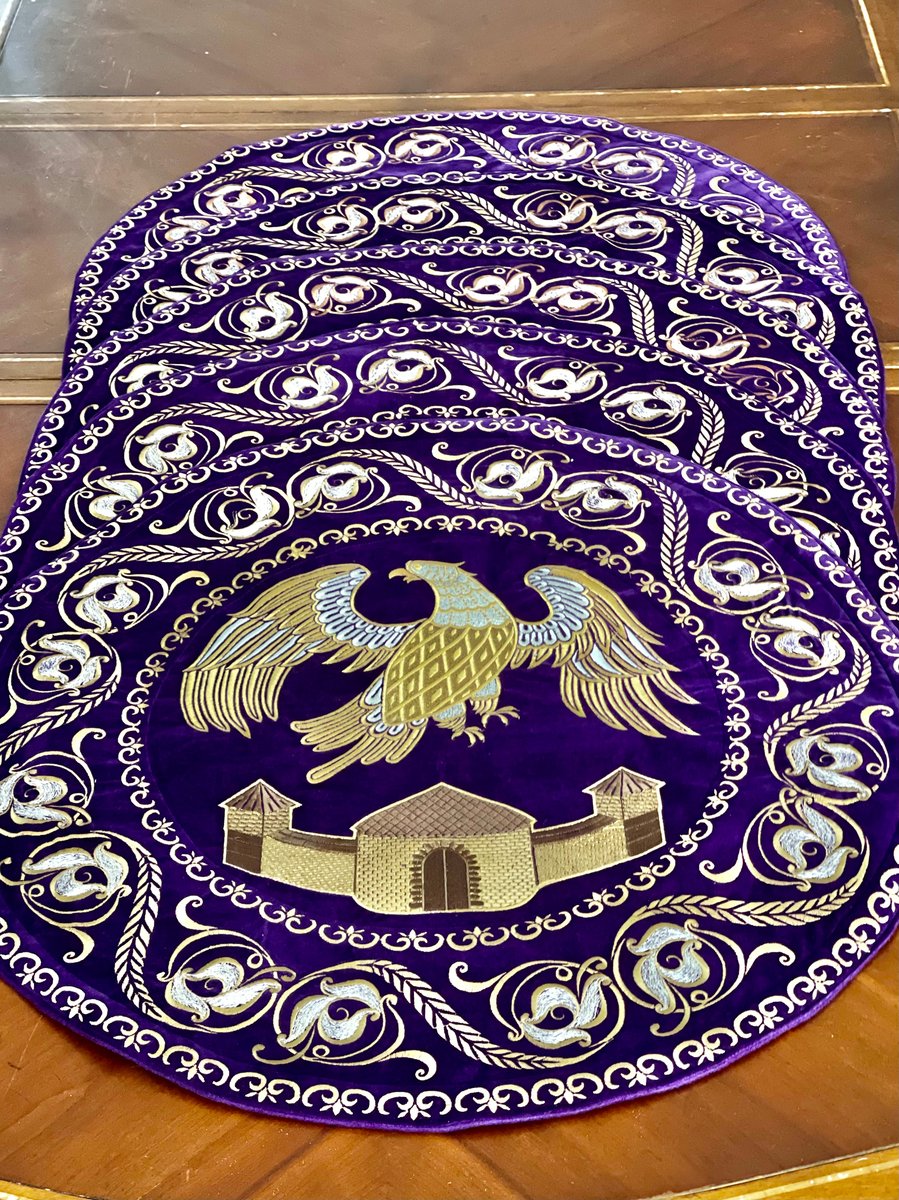 Embroidered Bishop Orlets - 27 Inch Diameter — photo 2