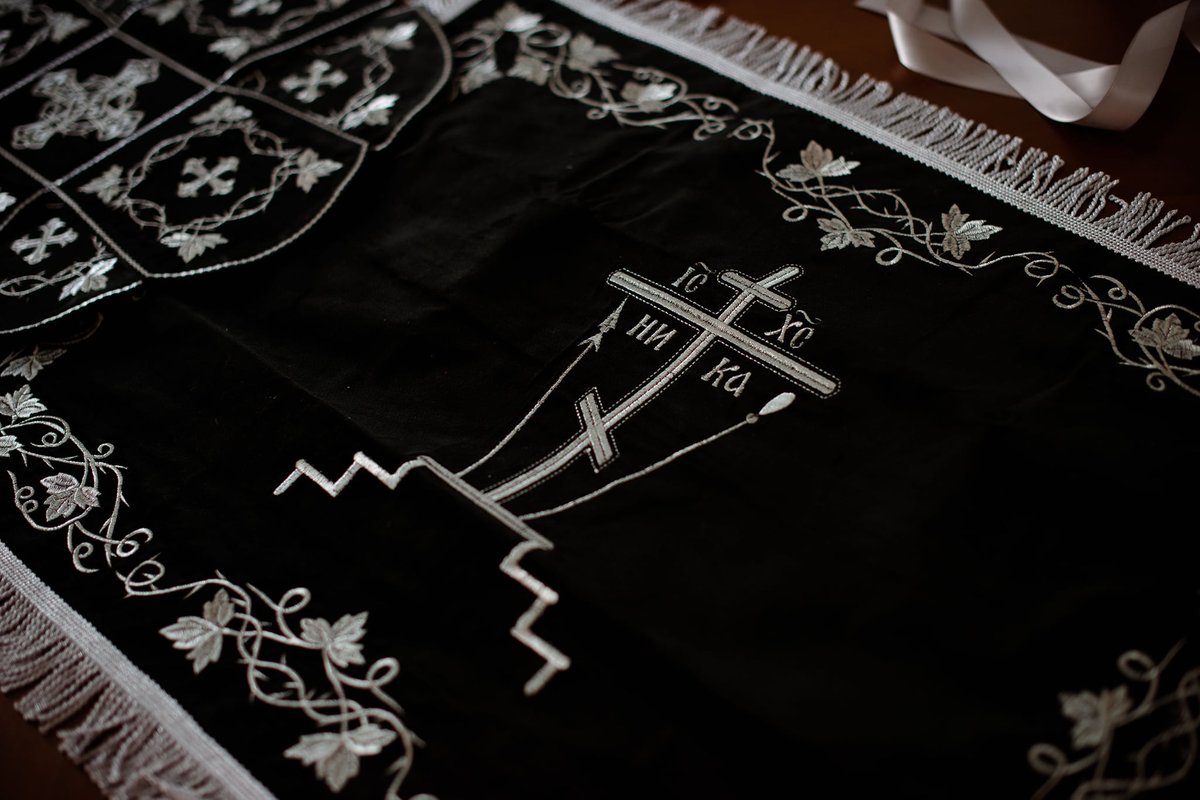 Chalice Covers - Elegantly Embroidered Perfection — photo 3