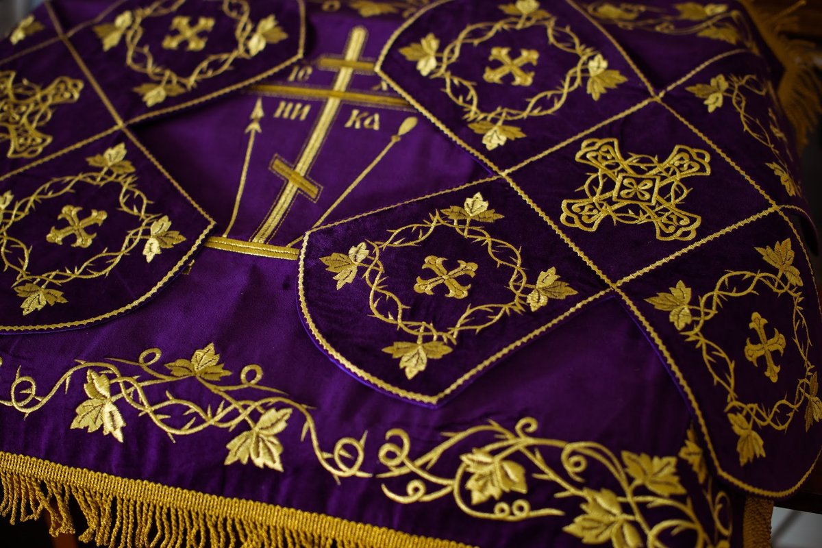 Embroidered Purple Chalice Covers for Lent — photo 2