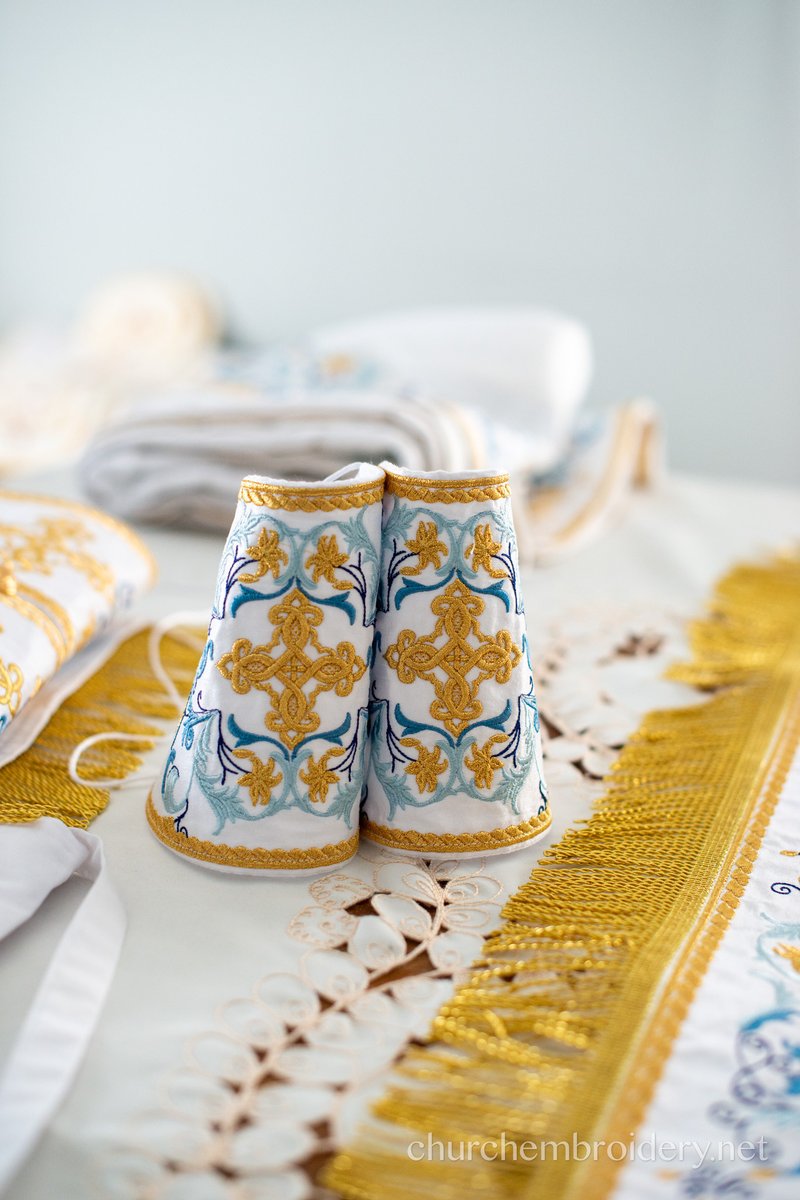 Fully Embroidered Chalice covers, veils. White gold blue — photo 3
