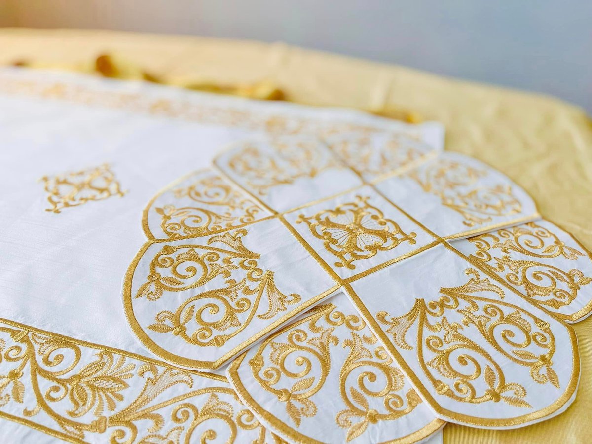 Fully Embroidered Chalice covers, veils. White Gold.