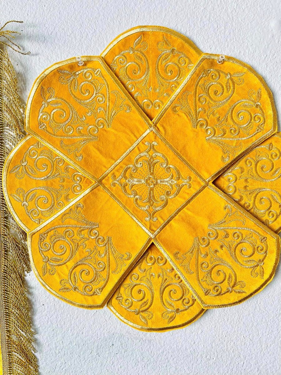 Fully Embroidered Chalice covers, veils. Yellow Gold.