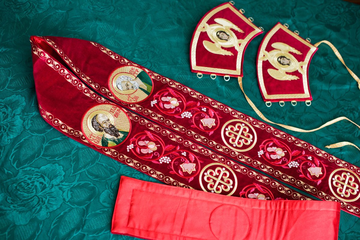 Fully embroidered deacon orarion and cuffs — photo 3