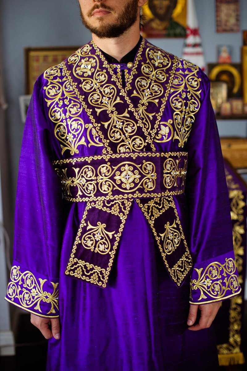 Fully embroidered deacon vestments set — photo 6