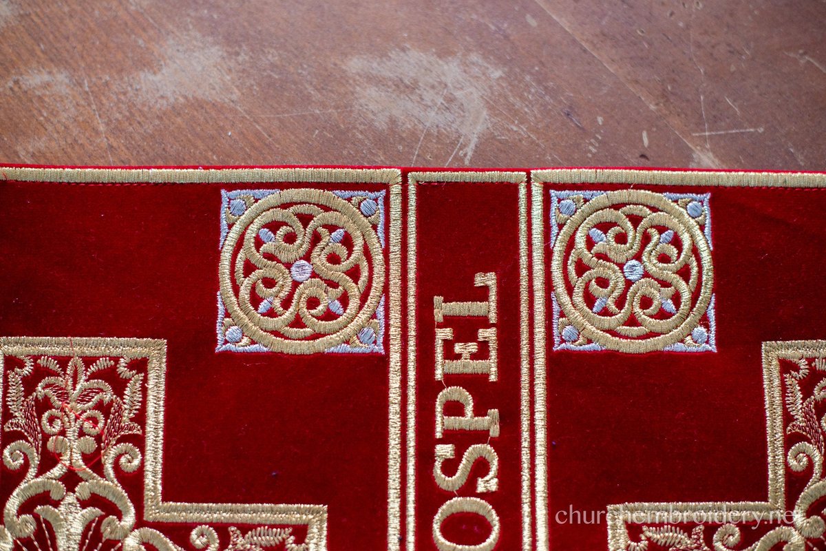 Fully Embroidered Gospel Book Cover With Two Crosses Velvet Cotton 100% — photo 5