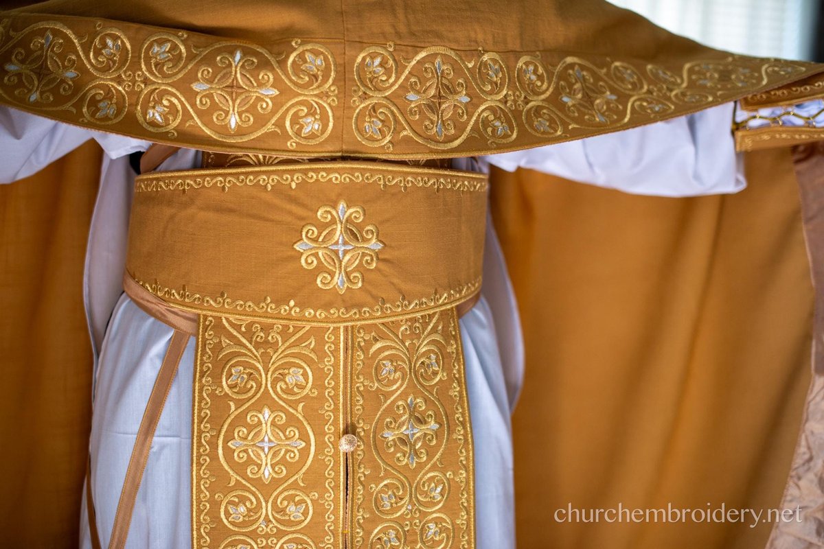 Fully Embroidered Orthodox Priest Vestments Set, Simple Linen, Gold — photo 9