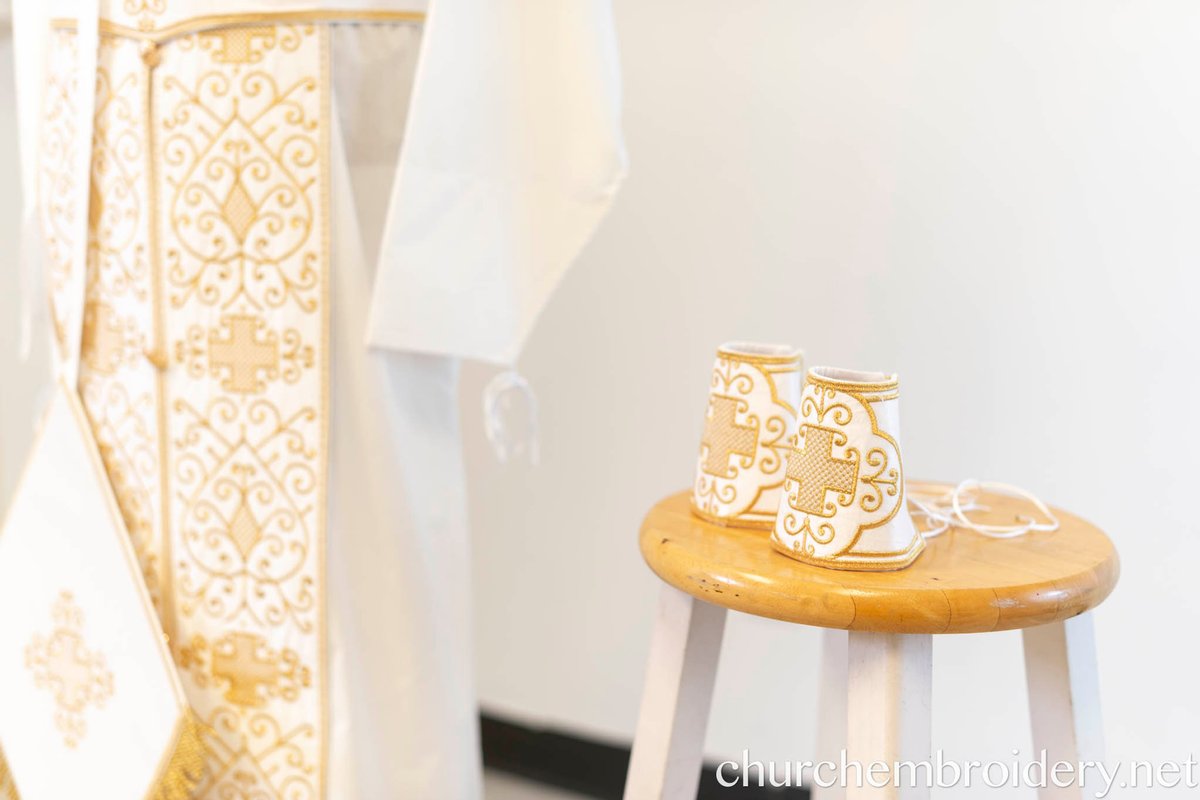 Fully-Embroidered Orthodox Priest Vestments Set — White-Gold Light silk — photo 10