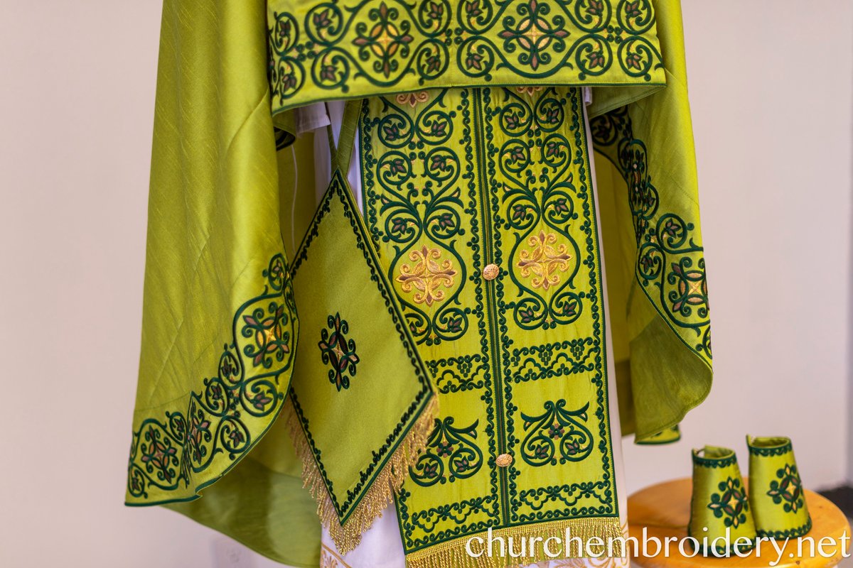 Fully Embroidered Orthodox Priest Vestments Set,  Green Lime Gold — photo 12