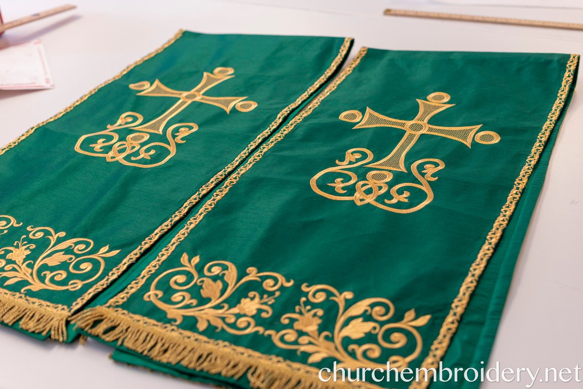 Fully Embroidered Green Analogian Covers 17x27" — photo 5