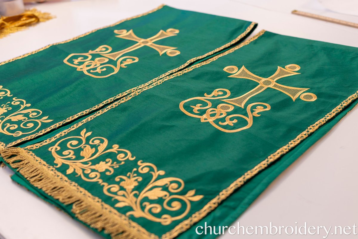 Fully Embroidered Green Analogian Covers 17x27" — photo 6