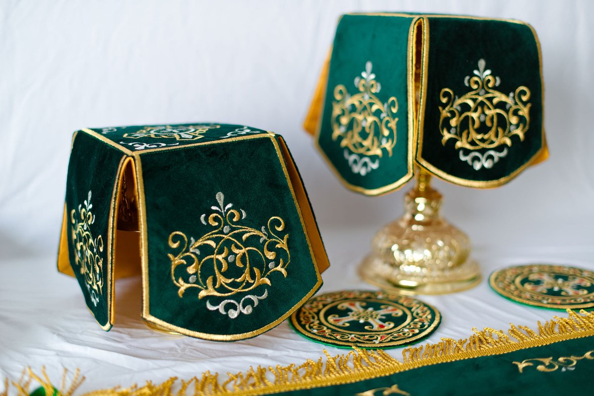 Green fully embroidered set of covers — photo 5
