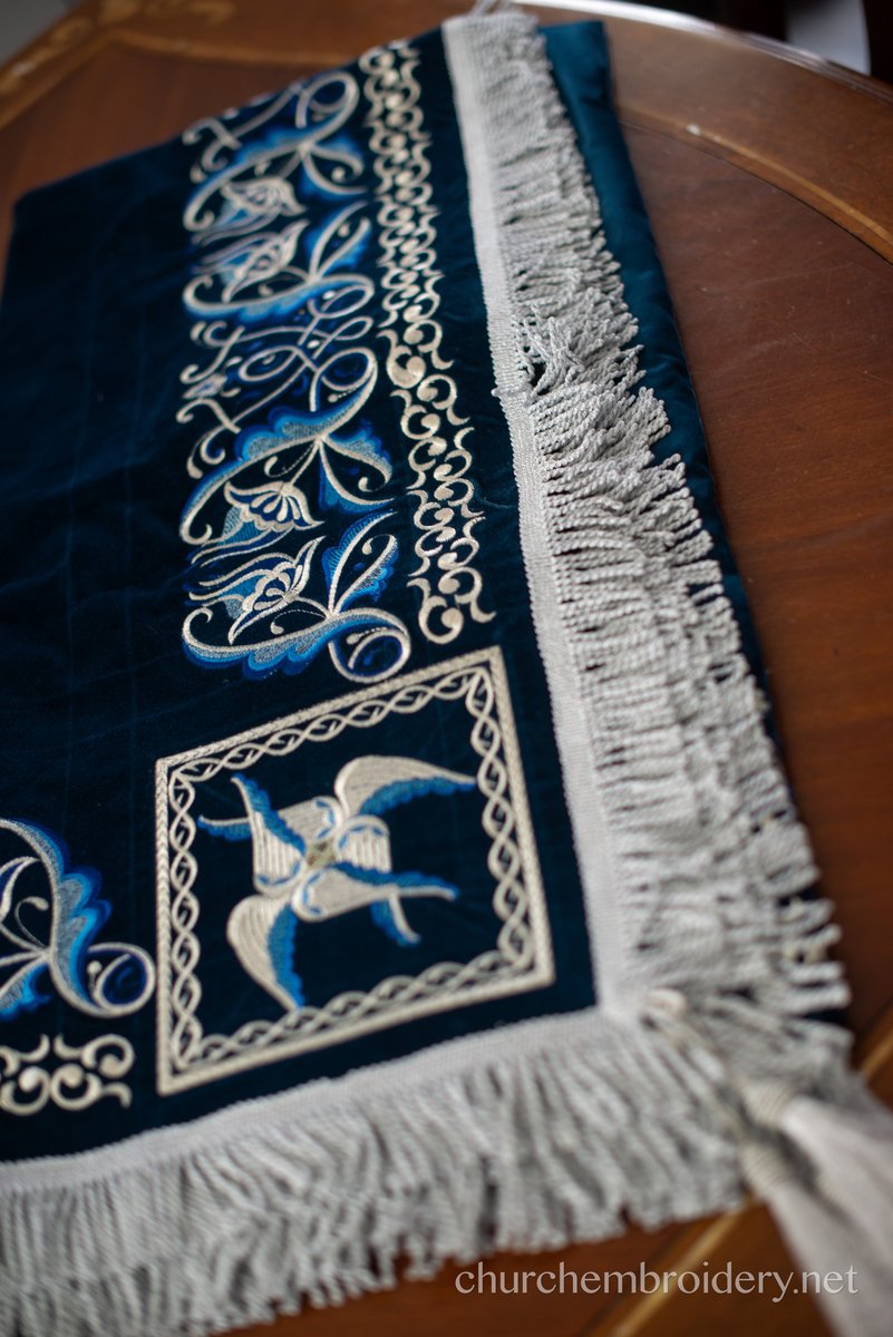 Holy table cover dark blue, with silver embroidery — photo 3
