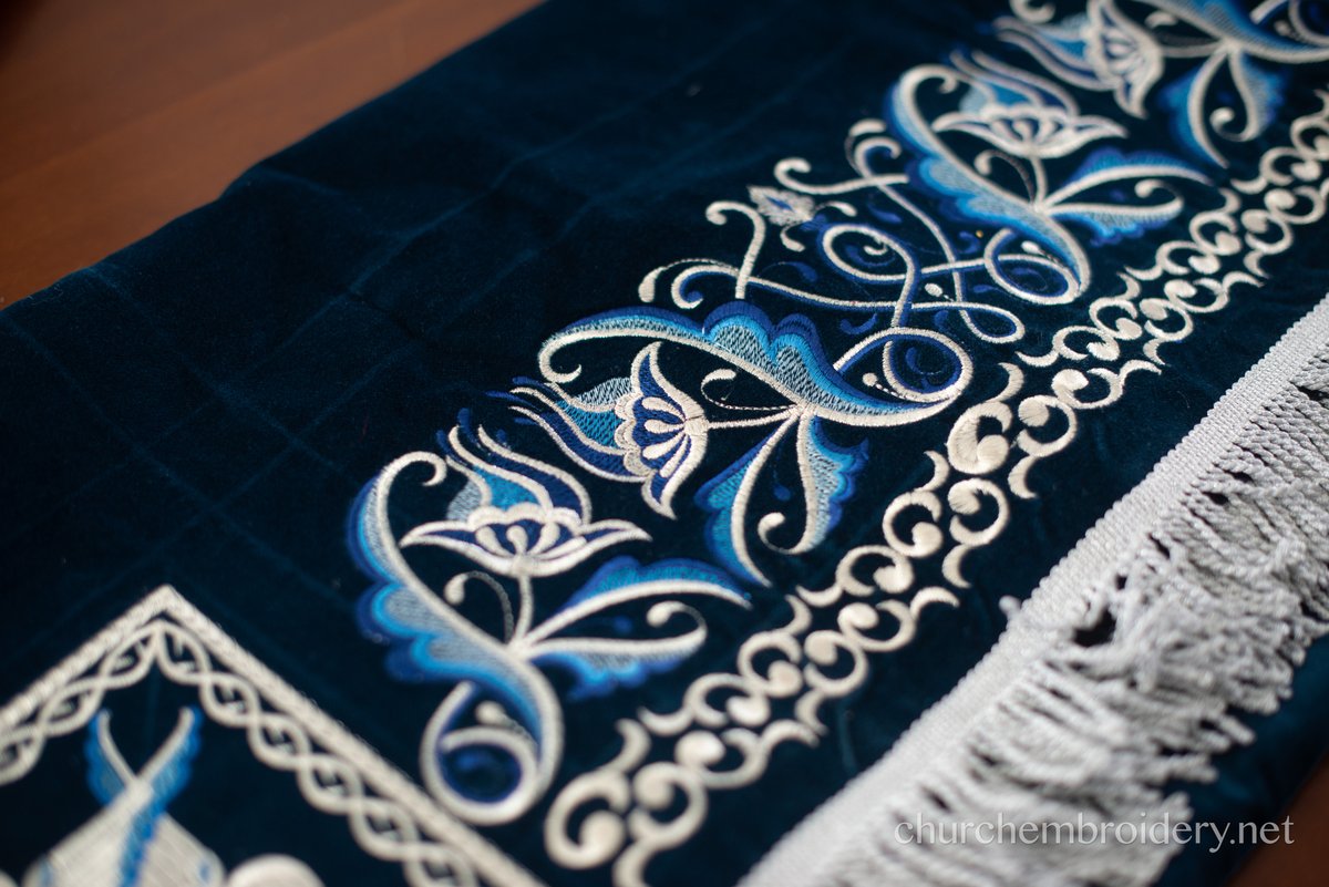 Holy table cover dark blue, with silver embroidery