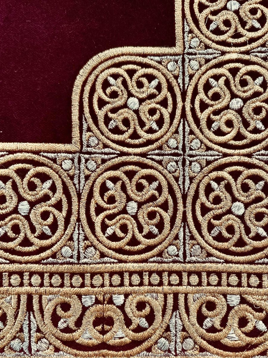 Large Fully embroidered banner with the icon of st. Nina — photo 6