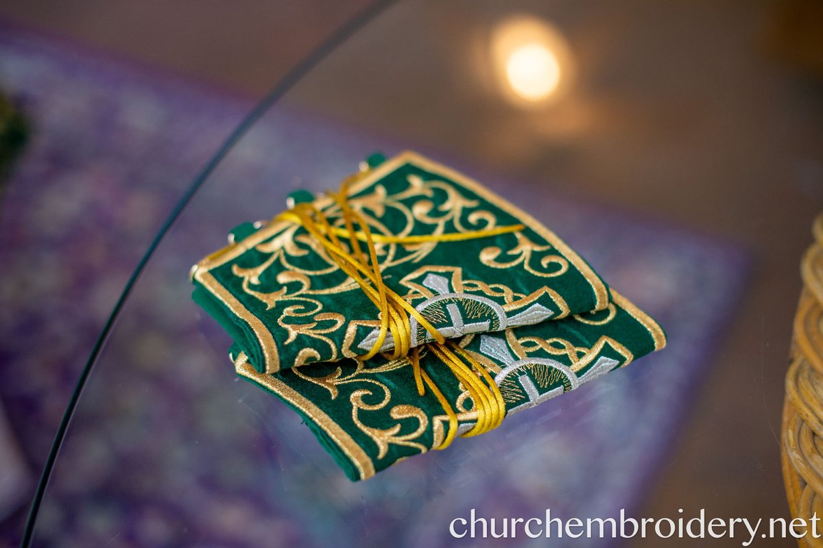 Orthodox priest vestments set, green emerald gold — photo 9