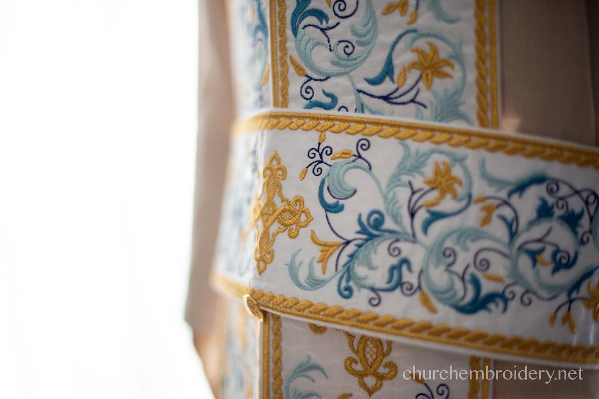 Embroidered Silk Priest Vestment Set Fully Embroidered White Blue — photo 12