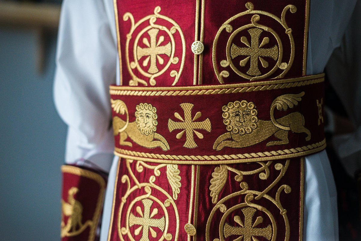 Orthodox priest vestments set linen, dark red, Gold. Lions — photo 14