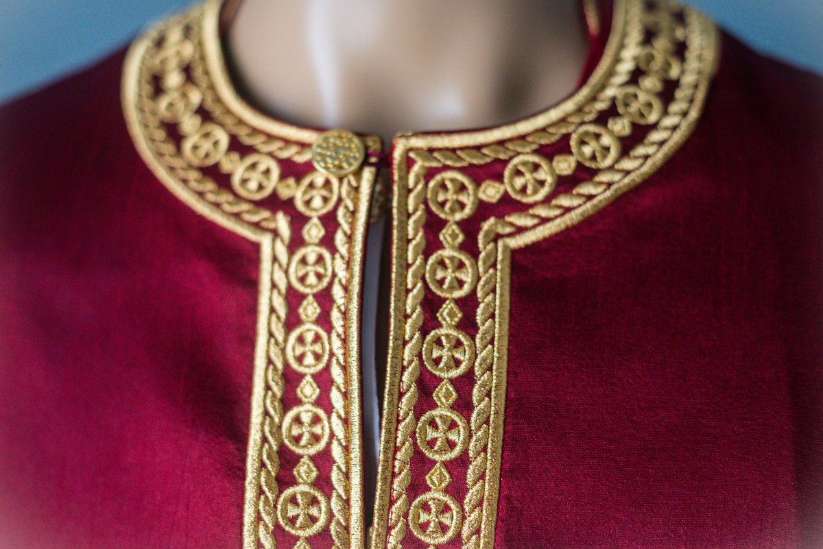 Orthodox priest vestments set linen, dark red, Gold. Lions — photo 4