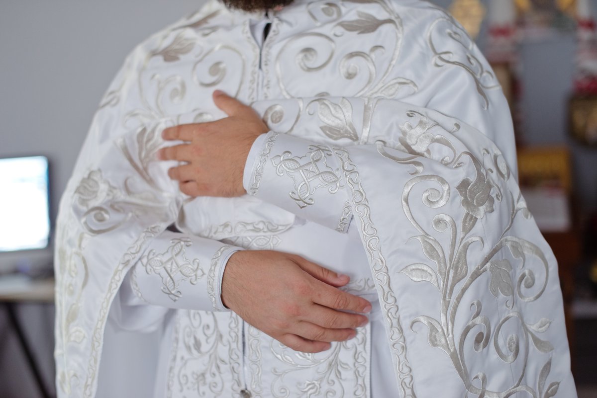 Orthodox priest vestments set, White, Embroidered, silk — photo 3