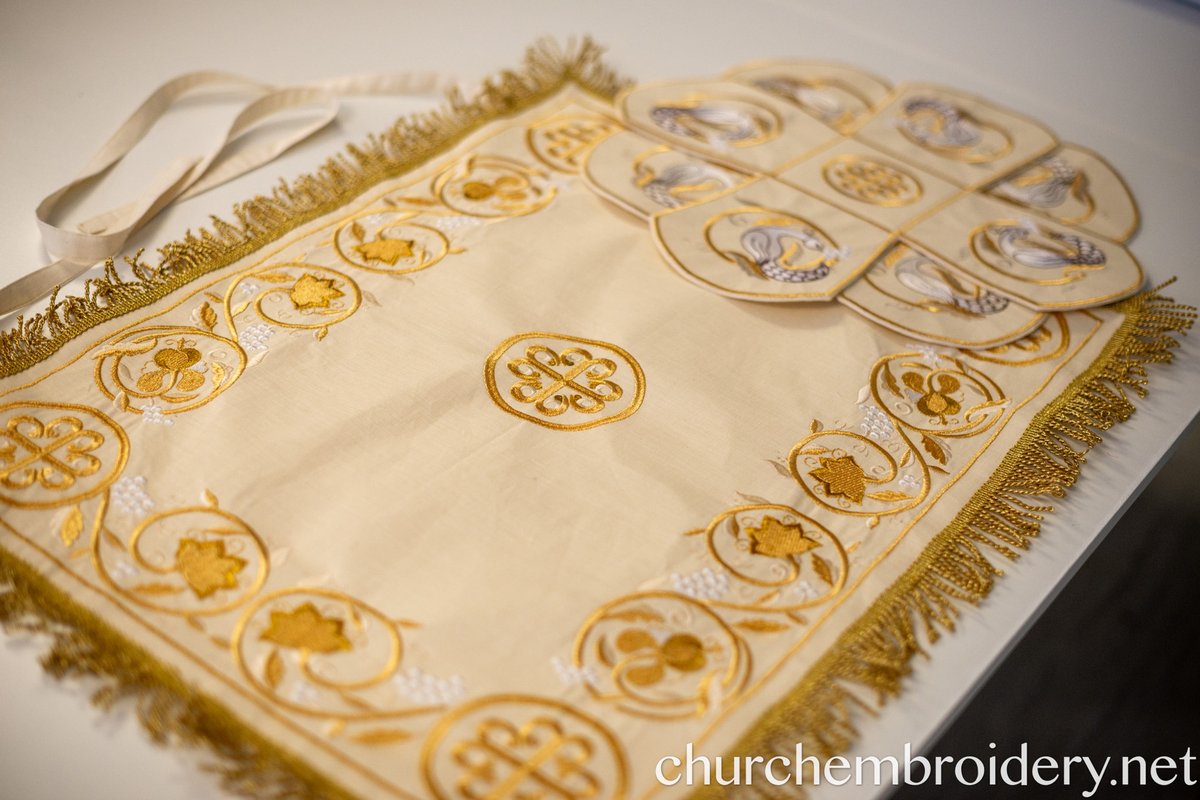 Orthodox Chalice Covers Set  Green Gold  Fully Embroidered for The Holy Gifts — photo 4
