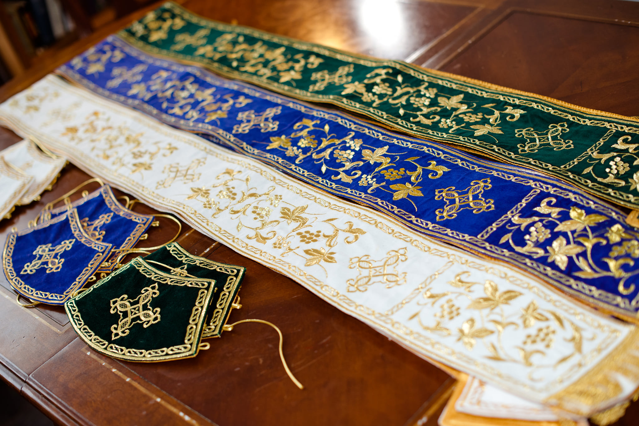 Protodeacon orarion fully embroidered, in different colors — photo 2