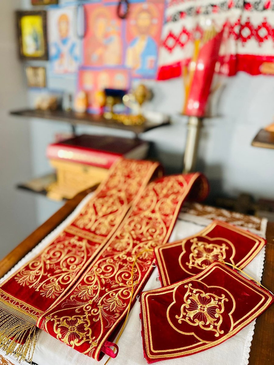 Subdeacon deacon orarion burgundy dark red gold with cuffs — photo 2